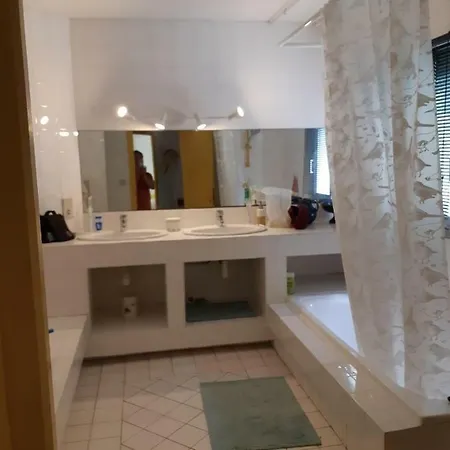 Superb Architect 230m2 Near South France